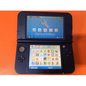 Nintendo New 3DS XL bleue (32 GB) Flashé